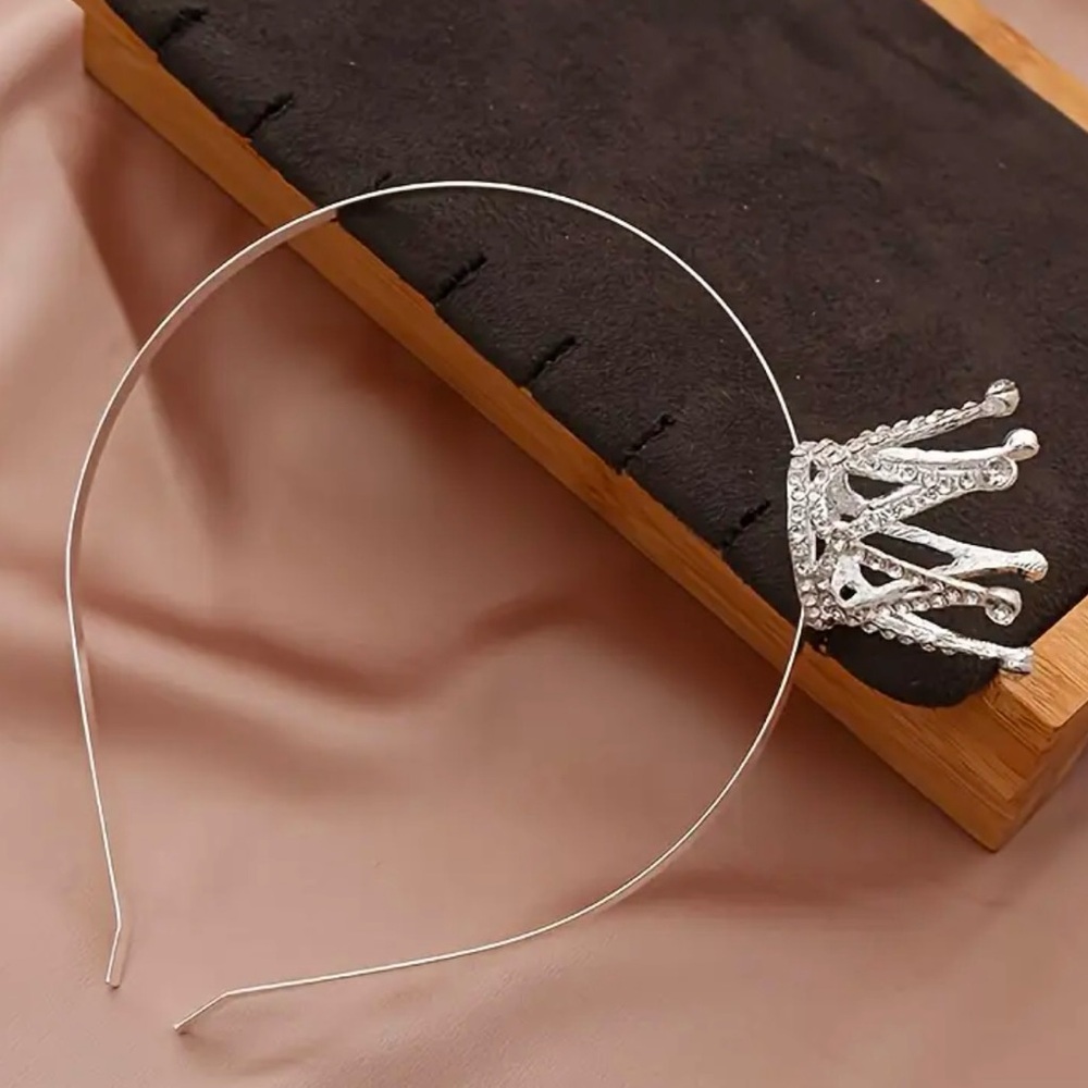 Silver crown headband